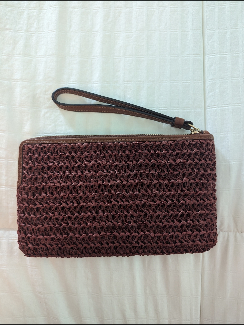 NWT- Coach Large Zip Wristlet Gold/ Russet - Picture 7 of 8